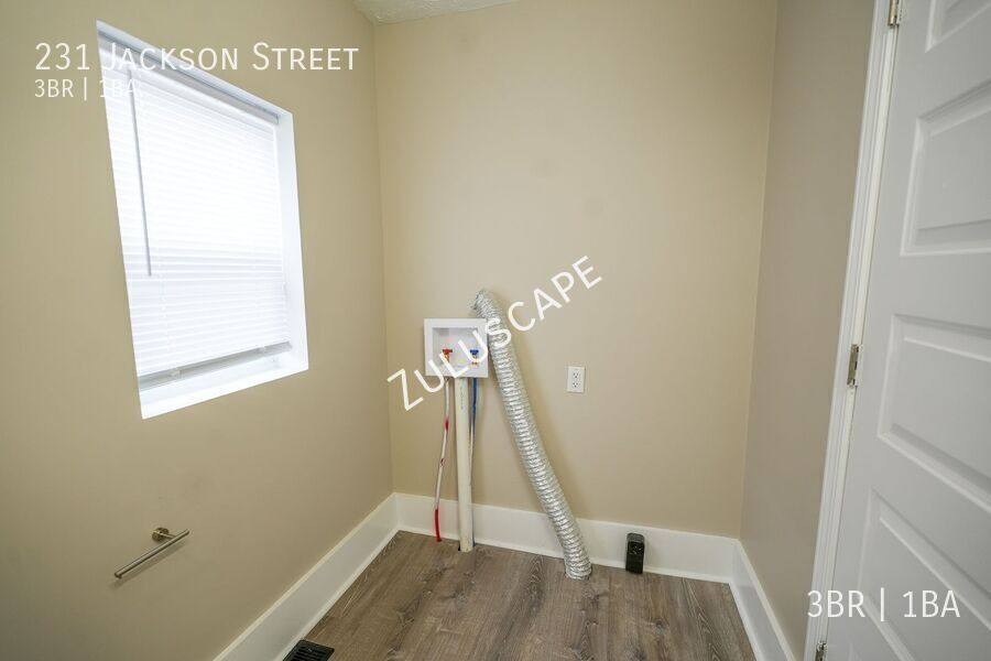 House for rent at 231 Jackson St, Anderson, IN 46016