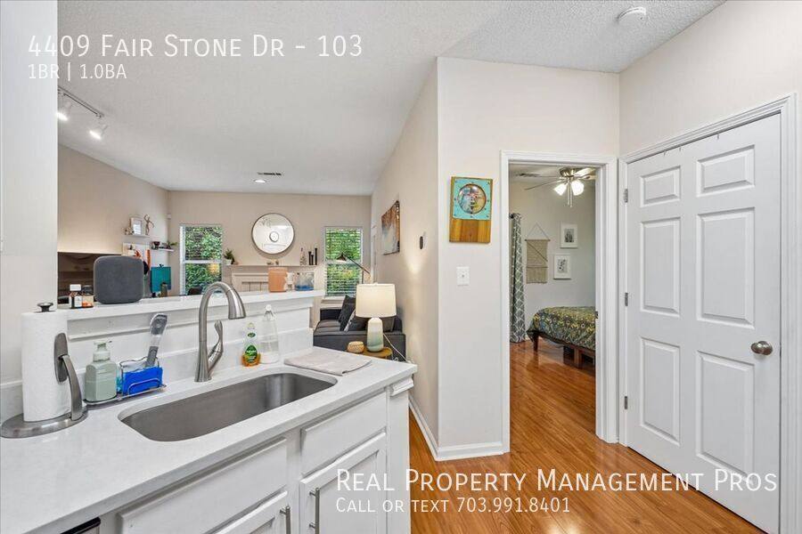 Apartment for rent at 4409 Fair Stone Dr #103, Fairfax, VA 22033
