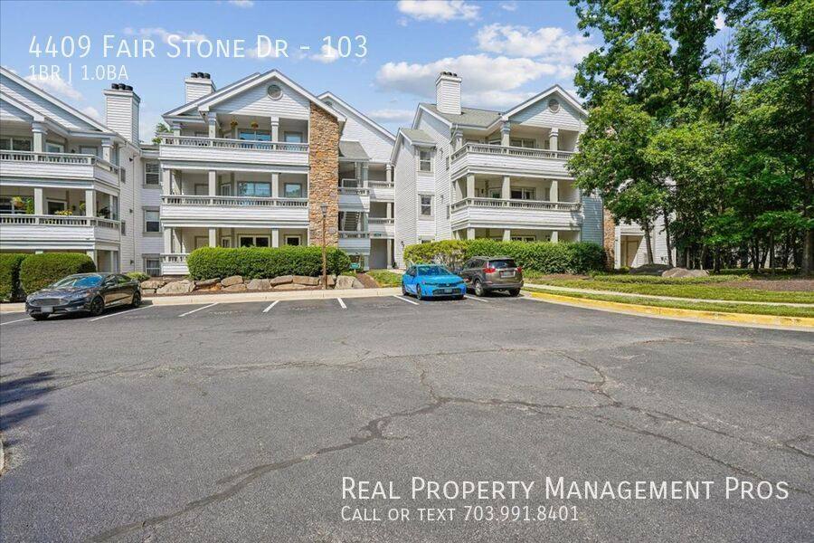 Apartment for rent at 4409 Fair Stone Dr #103, Fairfax, VA 22033