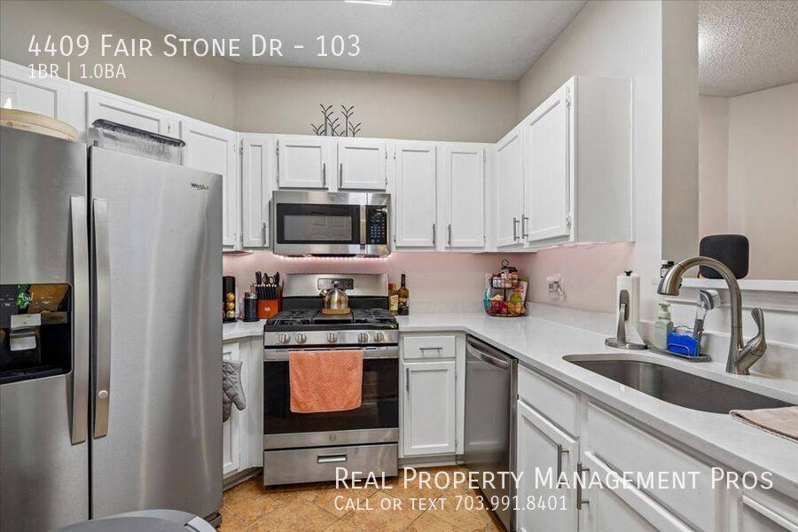 Apartment for rent at 4409 Fair Stone Dr #103, Fairfax, VA 22033