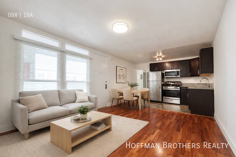 Apartment for rent at 6871 Franklin Ave #204, Los Angeles, CA 90028
