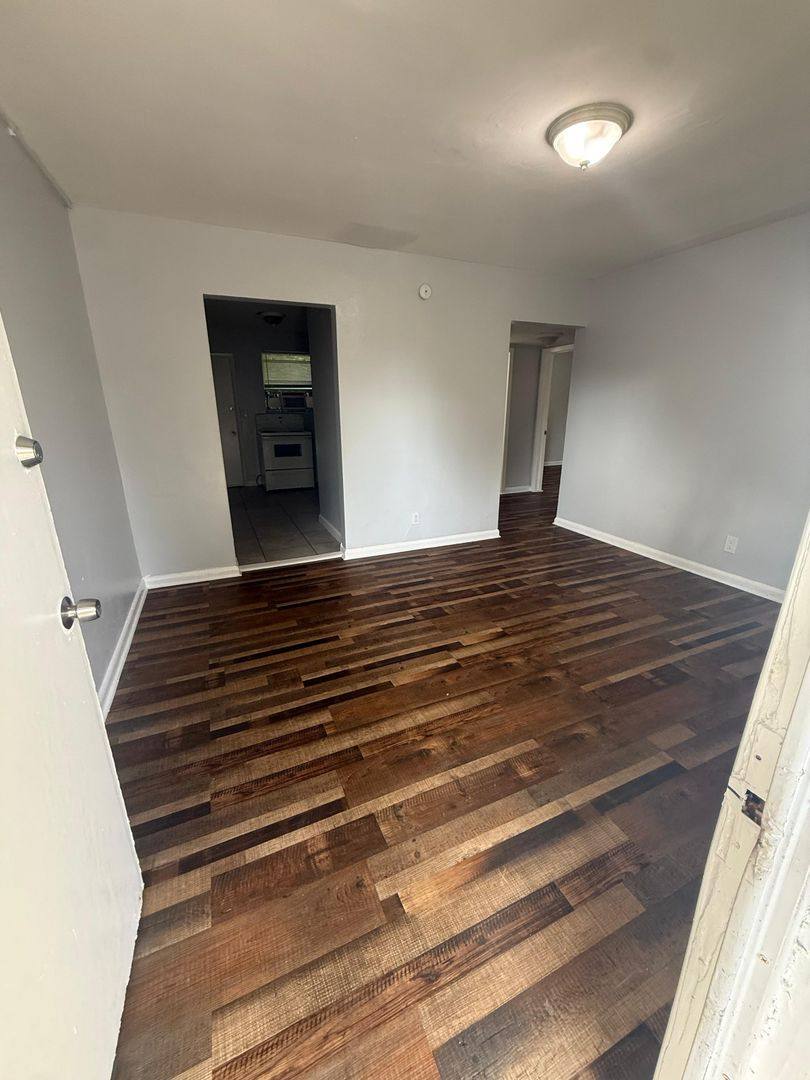Apartment for rent at 2008 Palafox St, Jacksonville, FL 32209