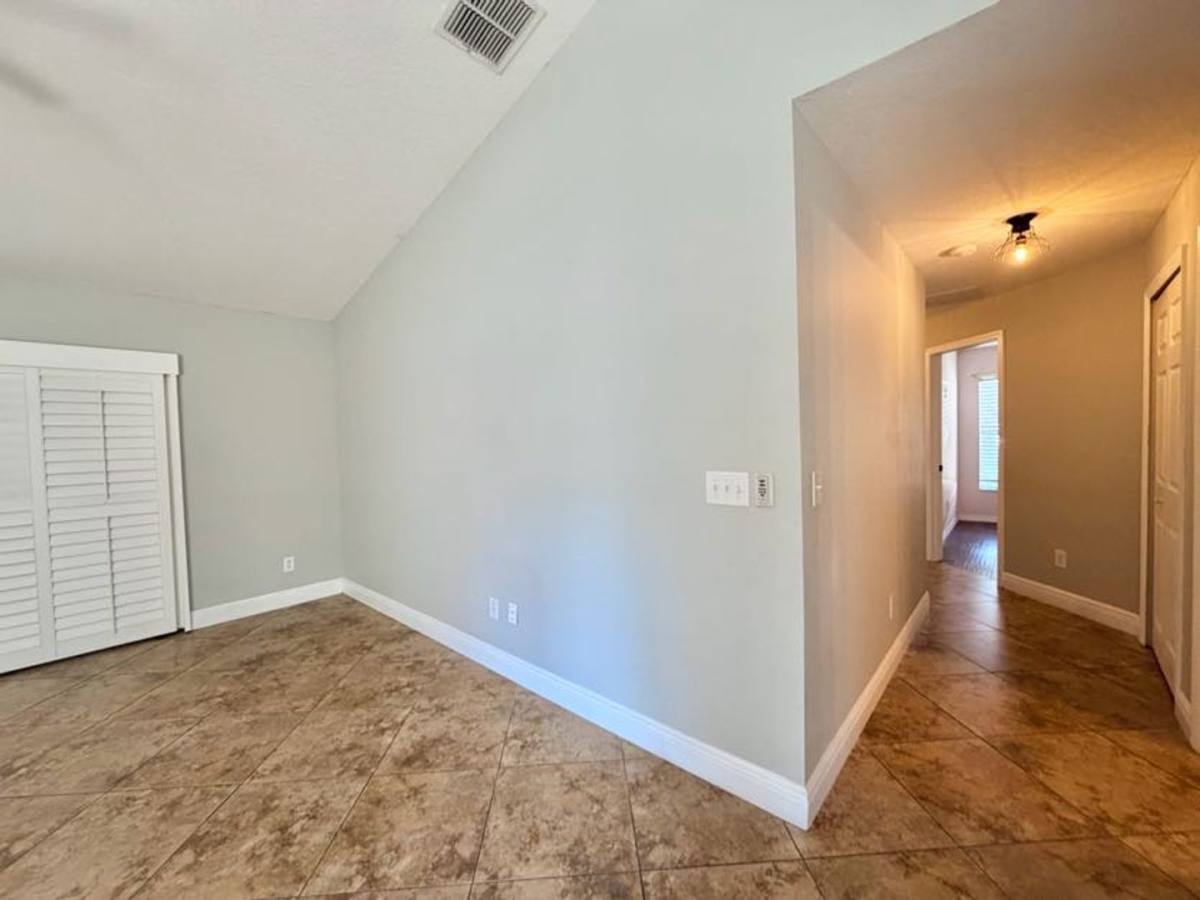 House for rent at 2117 Briarcliff Cirle, Mount Dora, FL 32757