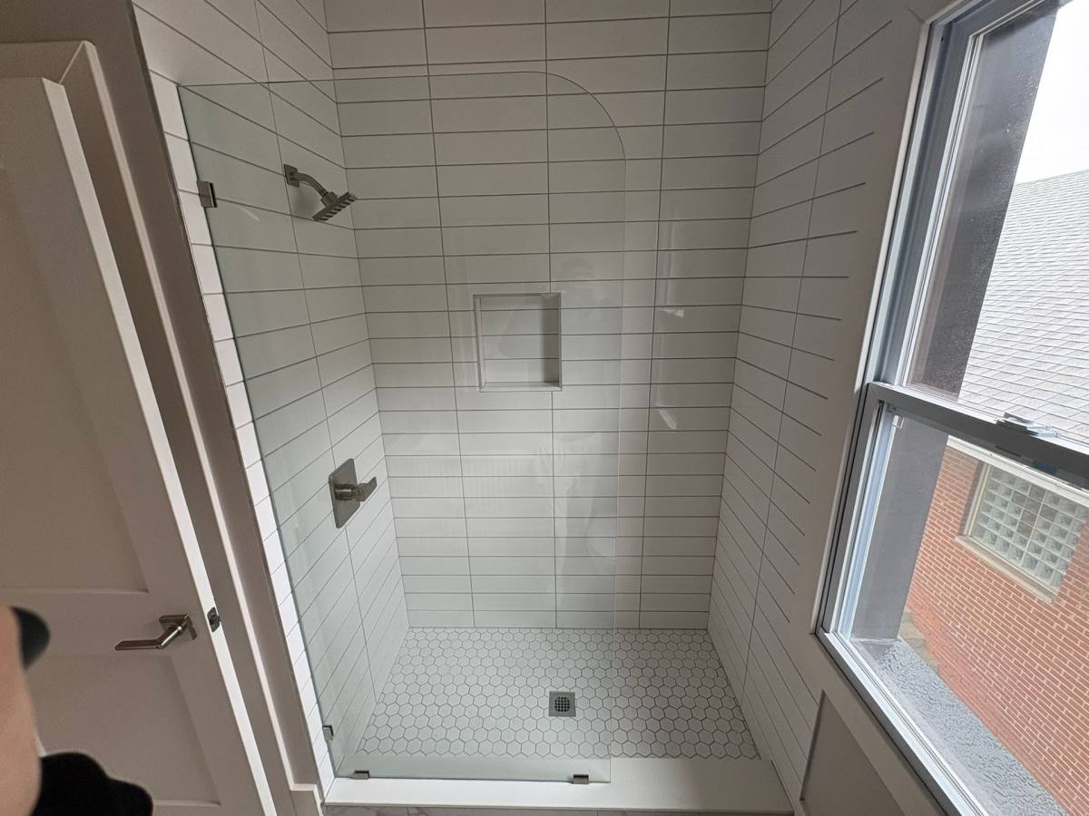 Apartment for rent at 7436 Oakland St, Detroit, MI 48211