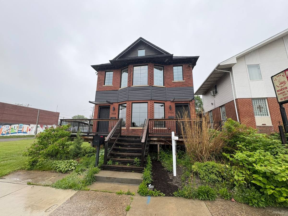 Apartment for rent at 7436 Oakland St, Detroit, MI 48211