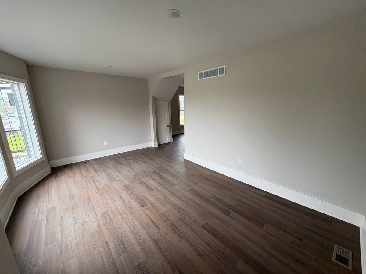 Apartment for rent at 7436 Oakland St, Detroit, MI 48211