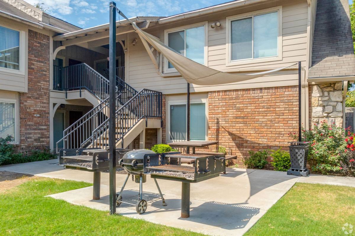 Apartment for rent at 1404 E 41st St, Tulsa, OK 74105