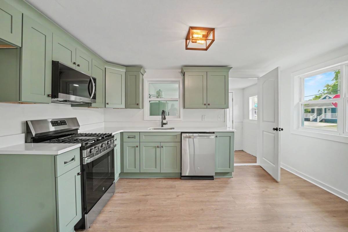House for rent at 602 Staley Ave, Savannah, GA 31405