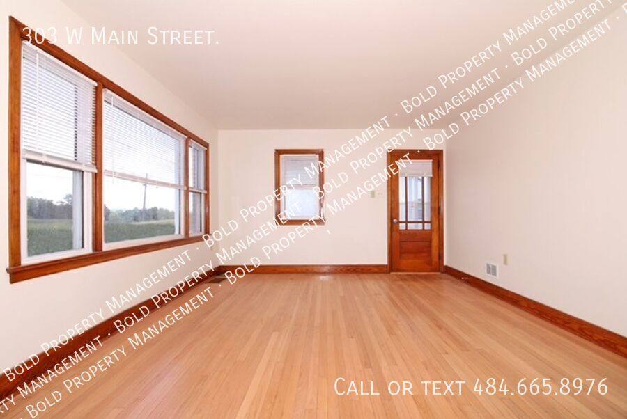 House for rent at 303 W Main St, Fredericksburg, PA 17026