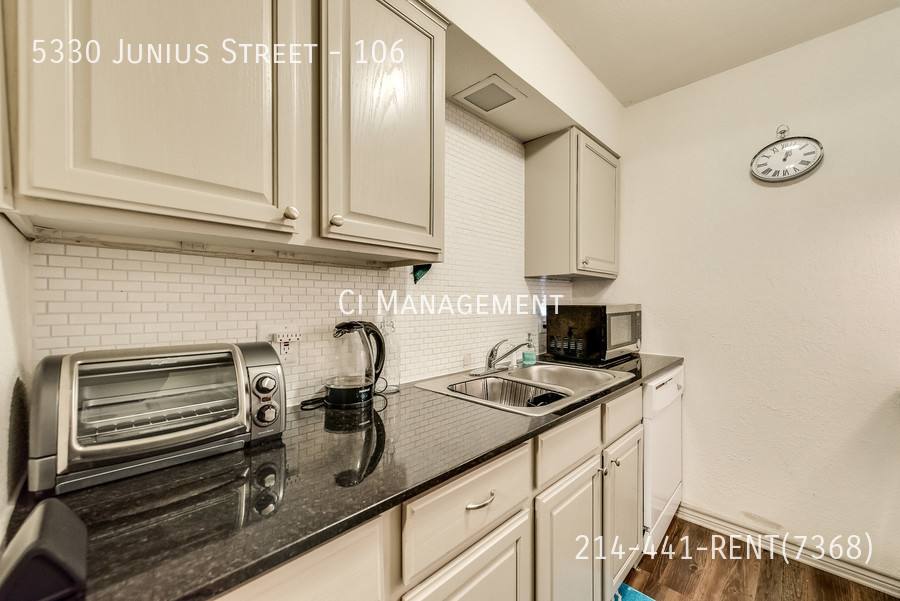 Apartment for rent at 5330 Junius St #106, Dallas, TX 75214