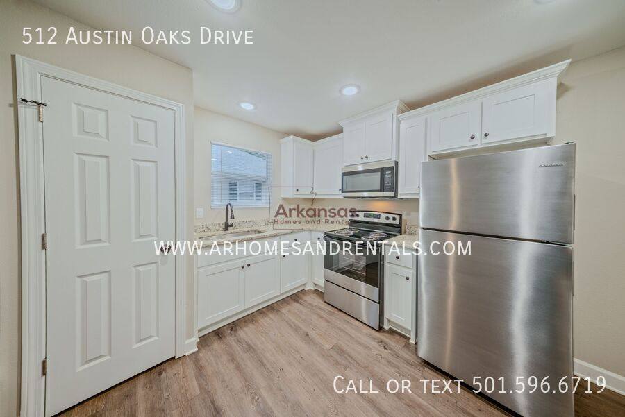 Apartment for rent at 512 Austin Oaks Dr, Austin, AR 72007