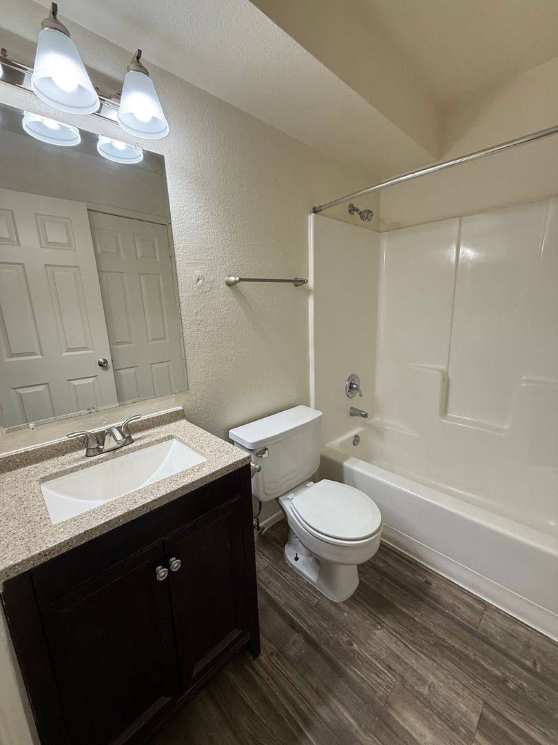 Apartment for rent at 1850 E Hayden Lane, Tempe, AZ 85281
