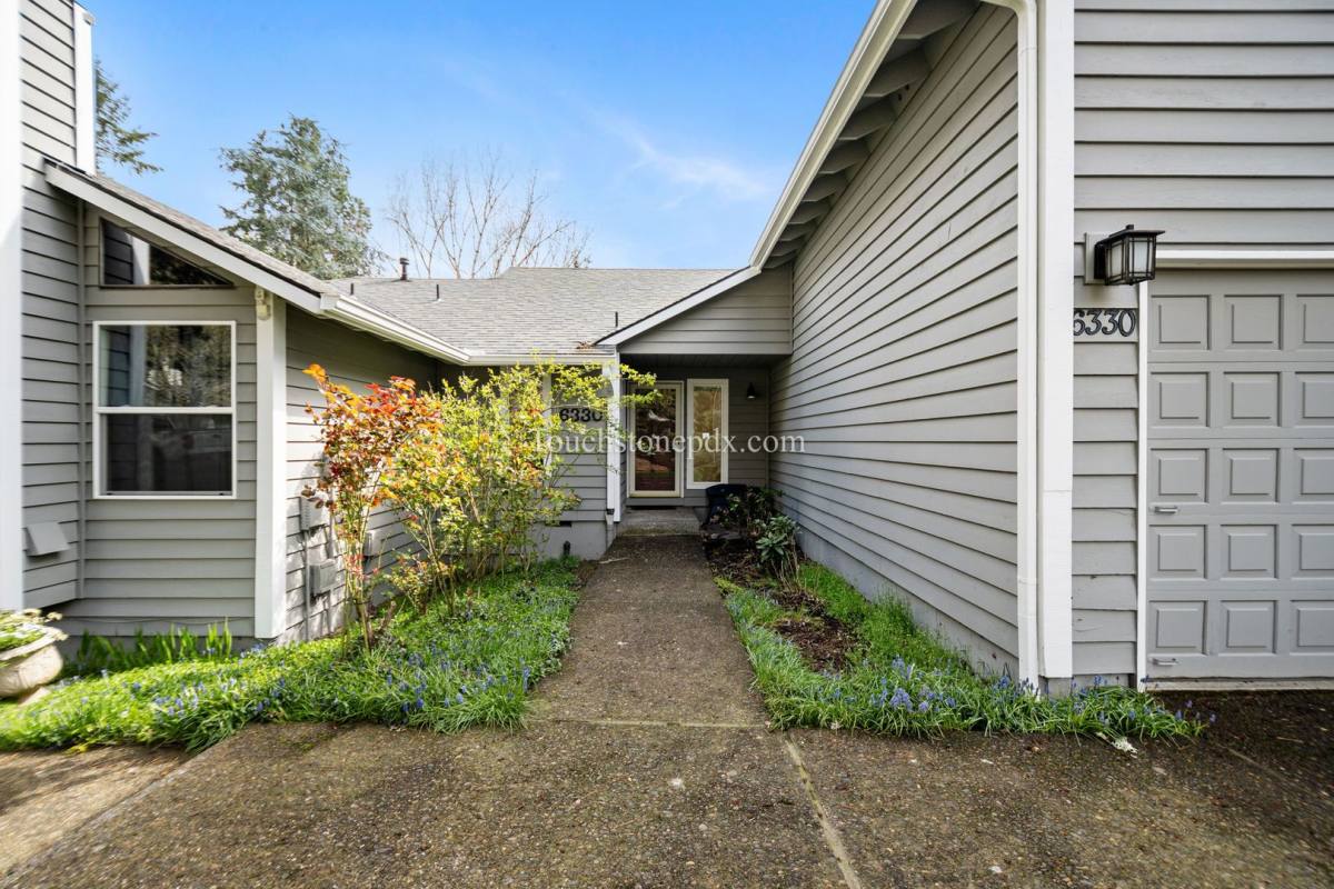 House for rent at 6330 SW 152nd Ave, Beaverton, OR 97007