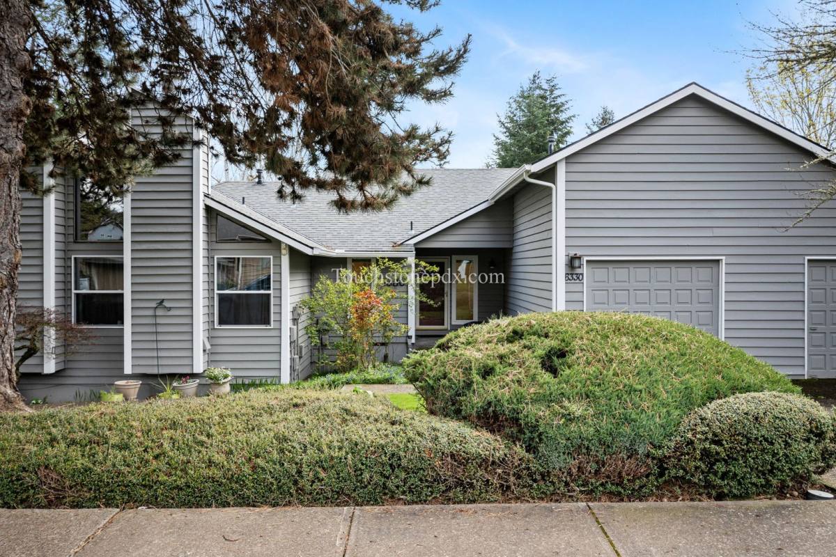 House for rent at 6330 SW 152nd Ave, Beaverton, OR 97007