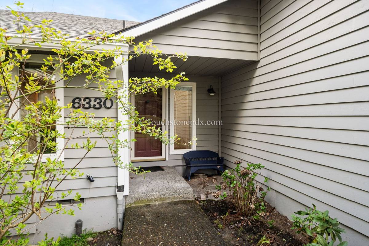 House for rent at 6330 SW 152nd Ave, Beaverton, OR 97007