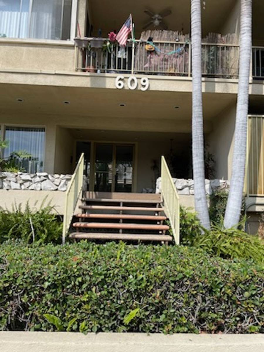 Apartment for rent at 609 N Howard Ave, Montebello, CA 90640