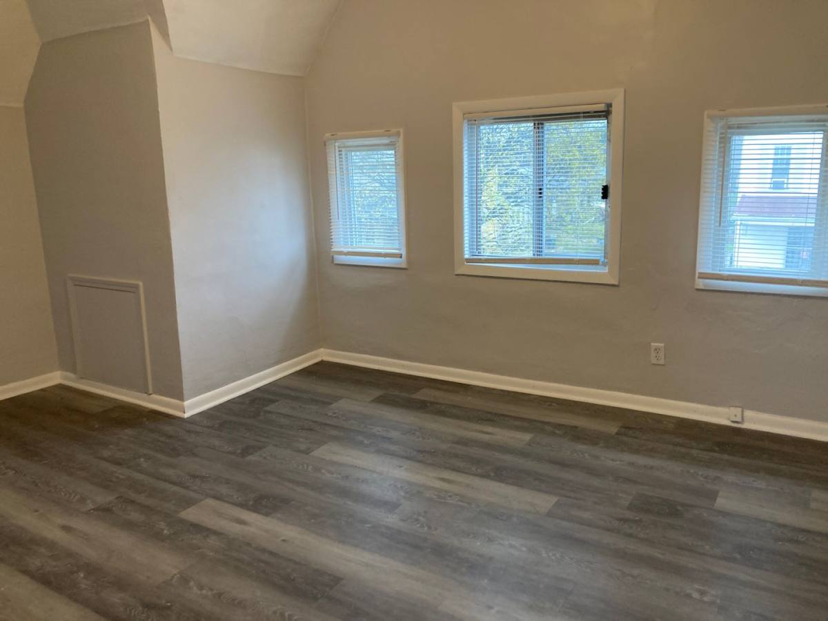 Apartment for rent at 1330-1332 Pritchard St, Pittsburgh, PA 15204