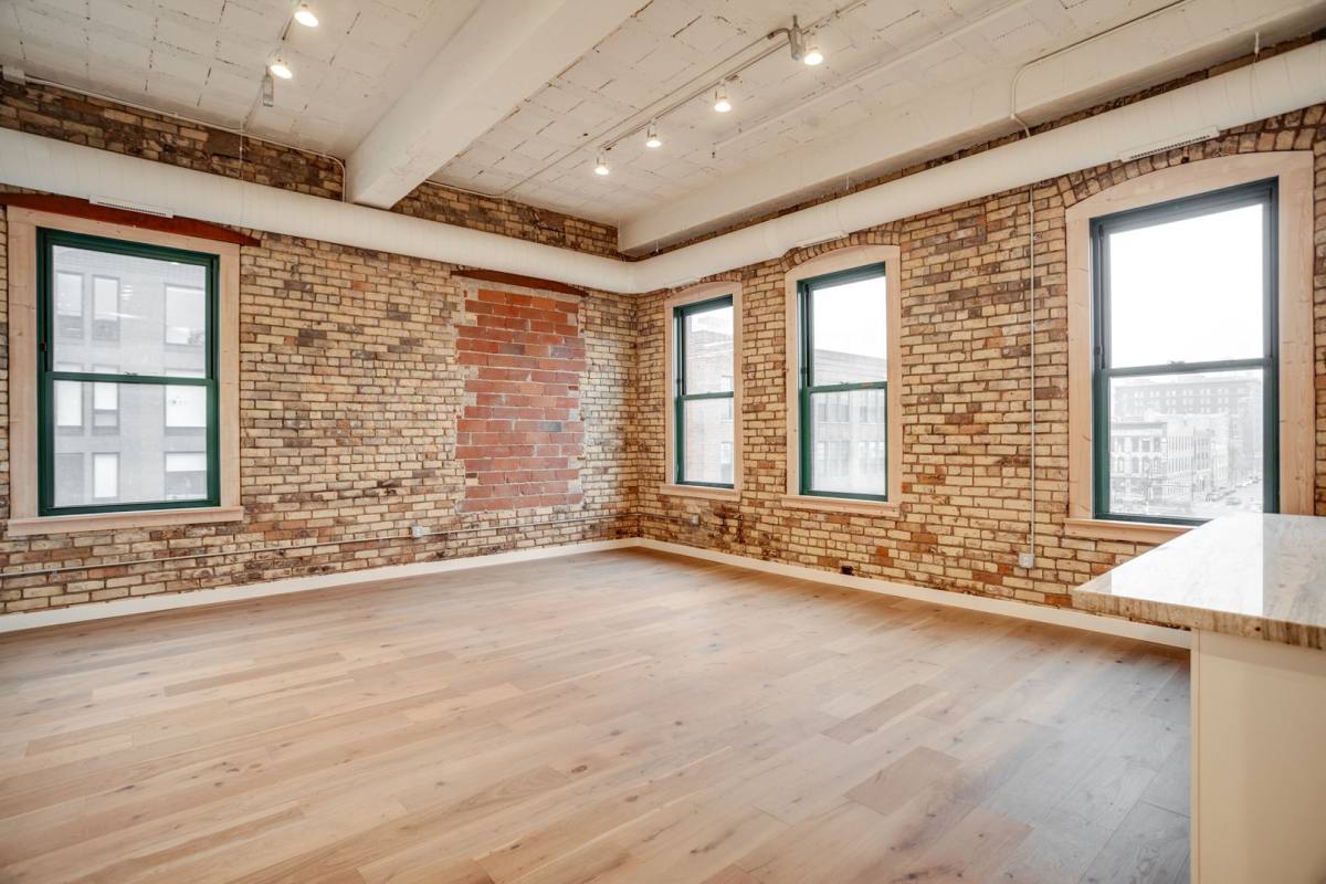 Apartment for rent at 200 2nd Ave N, Minneapolis, MN 55401