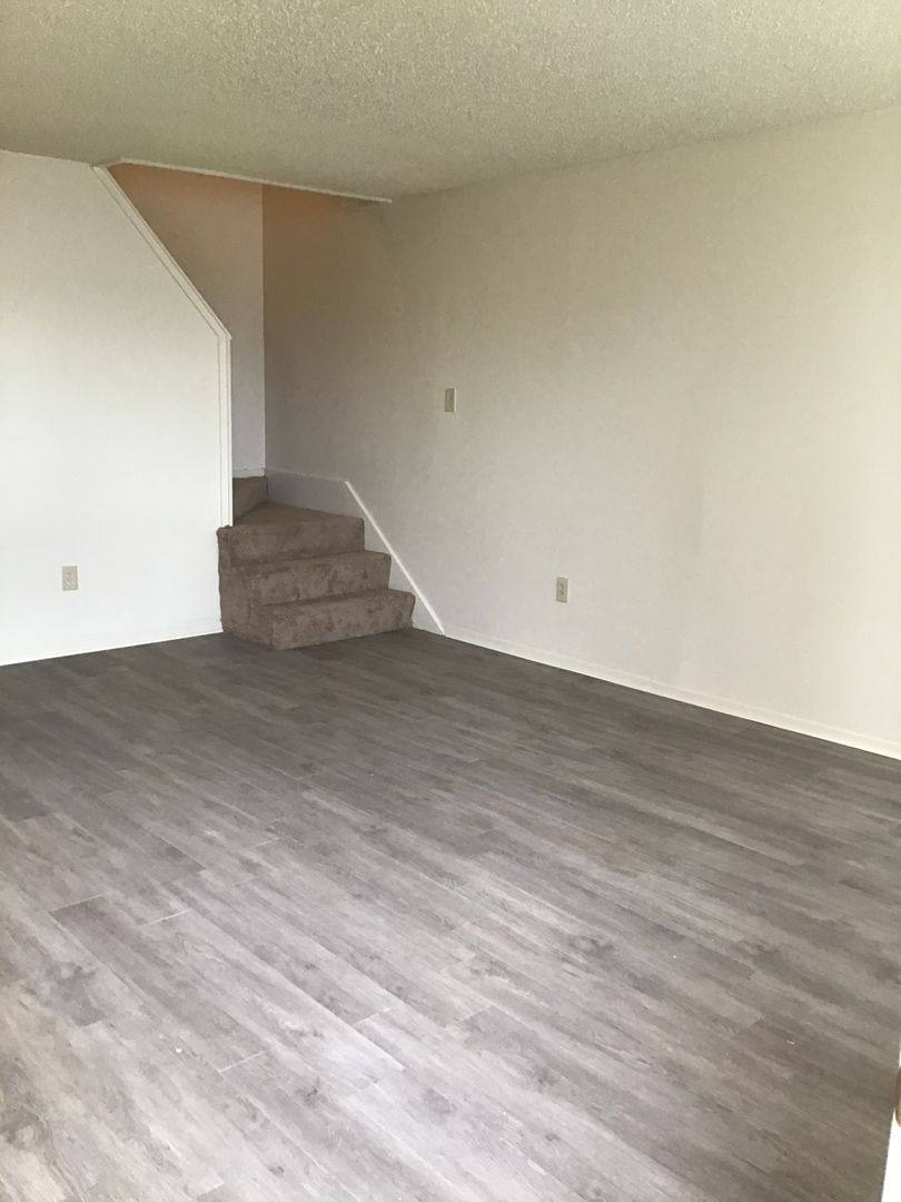 Apartment for rent at 9228 Florida Blvd 1-40, Baton Rouge, LA 70815