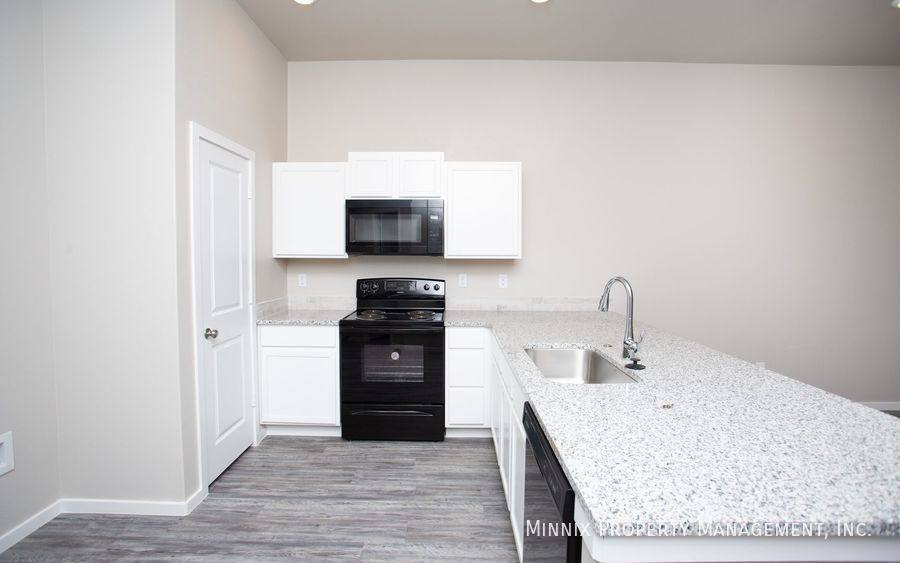 Townhouse for rent at 2102 N Ave L #A, Lubbock, TX 79403