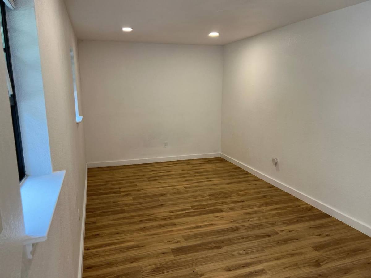 Apartment for rent at 4207 Ashmont Court, Dallas, TX 75287