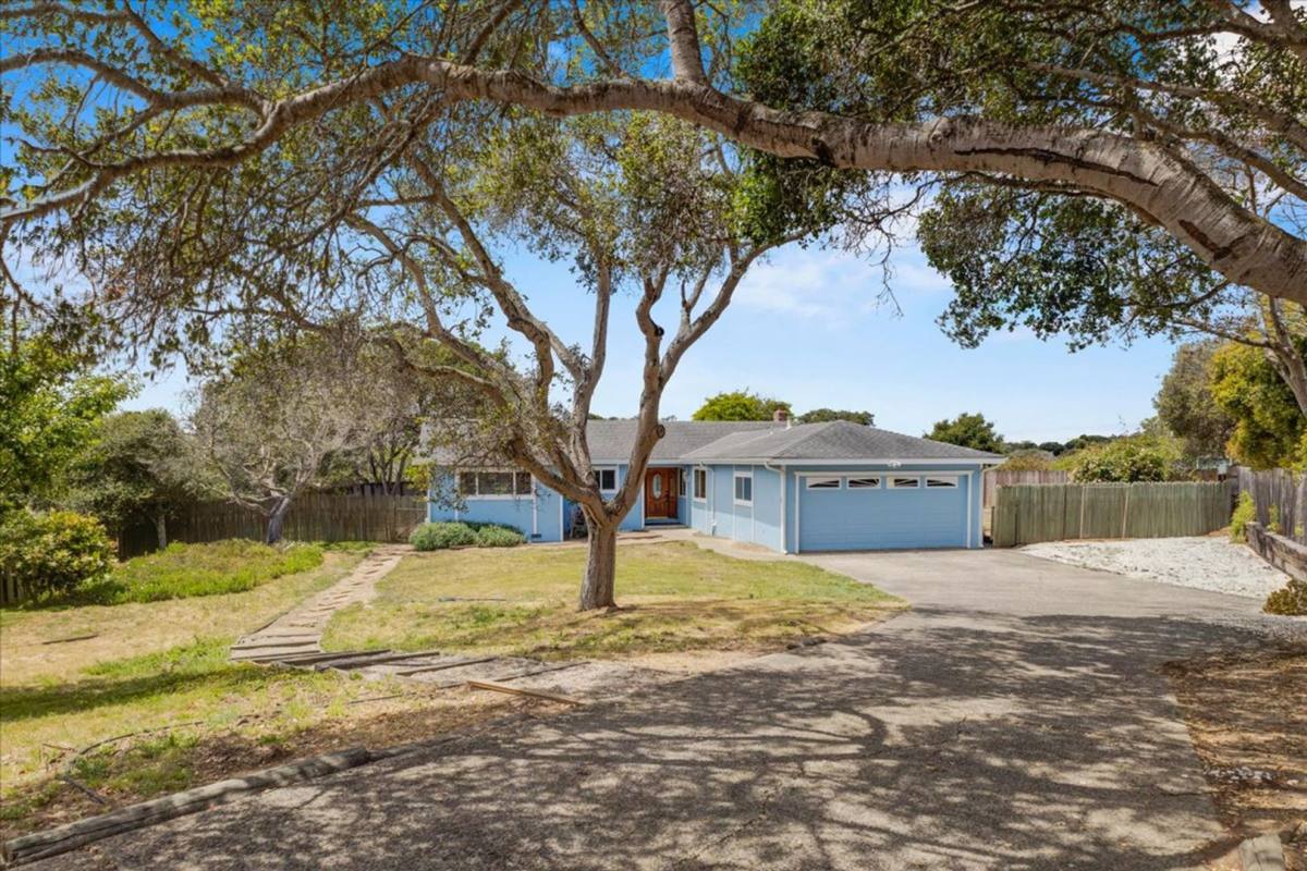 House for rent at 9520 Tan Oak Way, Salinas, CA 93907
