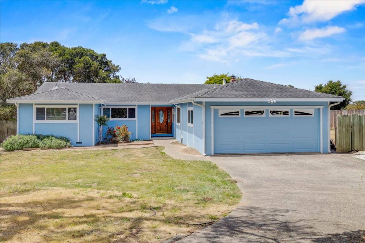 House for rent at 9520 Tan Oak Way, Salinas, CA 93907