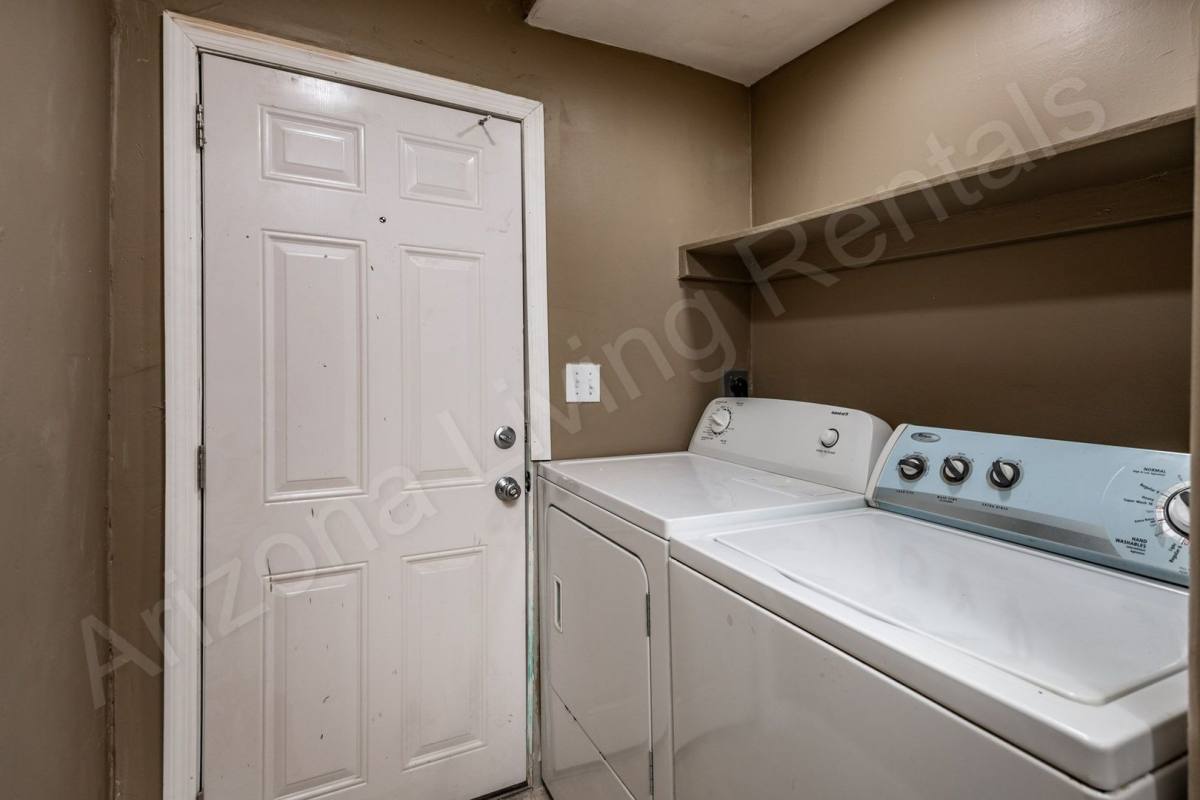 House for rent at 3939 N Aztec Rd, Golden Valley, AZ 86413