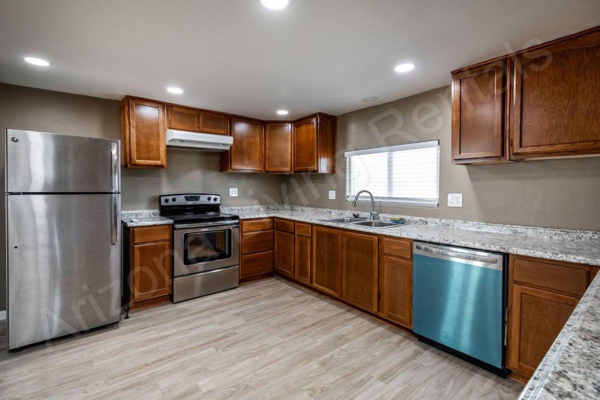 House for rent at 3939 N Aztec Rd, Golden Valley, AZ 86413