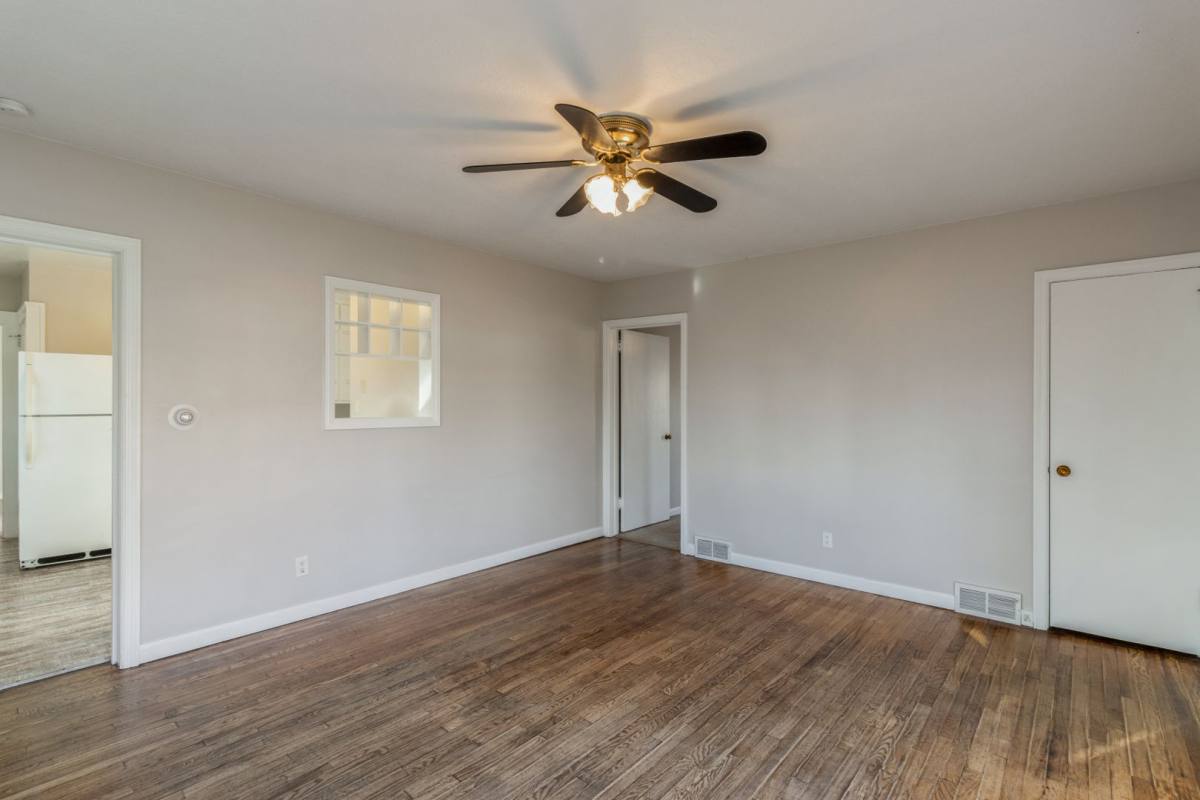 House for rent at 2002 34th St, Des Moines, IA 50310