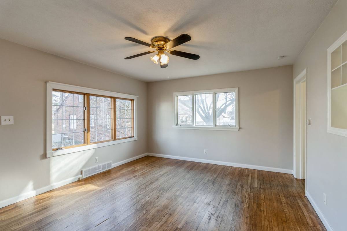 House for rent at 2002 34th St, Des Moines, IA 50310