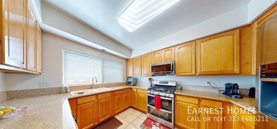 Condo for rent at 620 E Palm Ave #204, Burbank, CA 91501