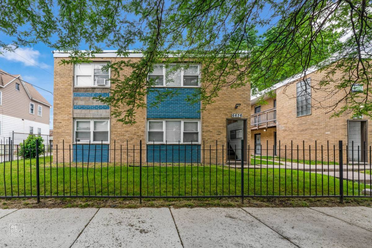 Apartment for rent at 6618 S Wabash Ave, Chicago, IL 60637