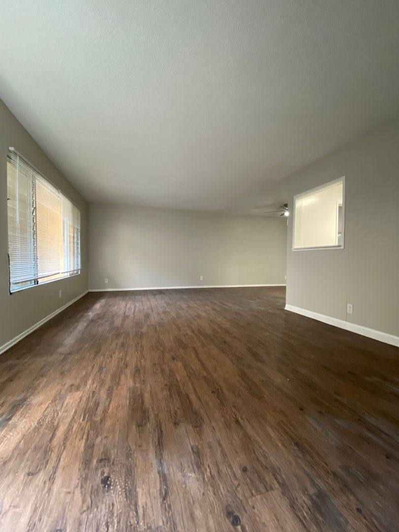 Apartment for rent at 1046 S Wooster St, Los Angeles, CA 90035
