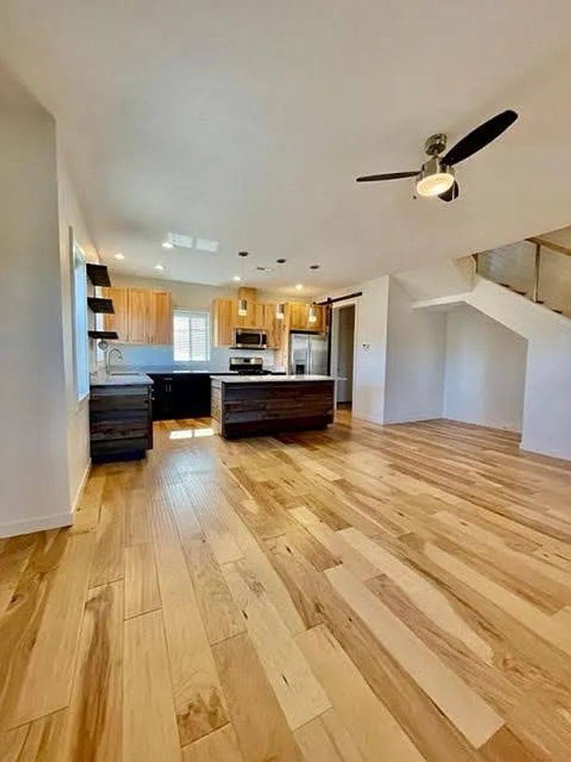 House for rent at 2370 Siskiyou Blvd, Ashland, OR 97520