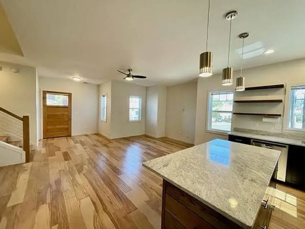 House for rent at 2370 Siskiyou Blvd, Ashland, OR 97520
