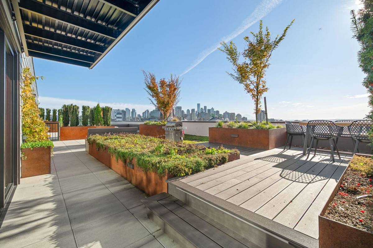 Apartment for rent at 513 1st Ave N, Seattle, WA 98109