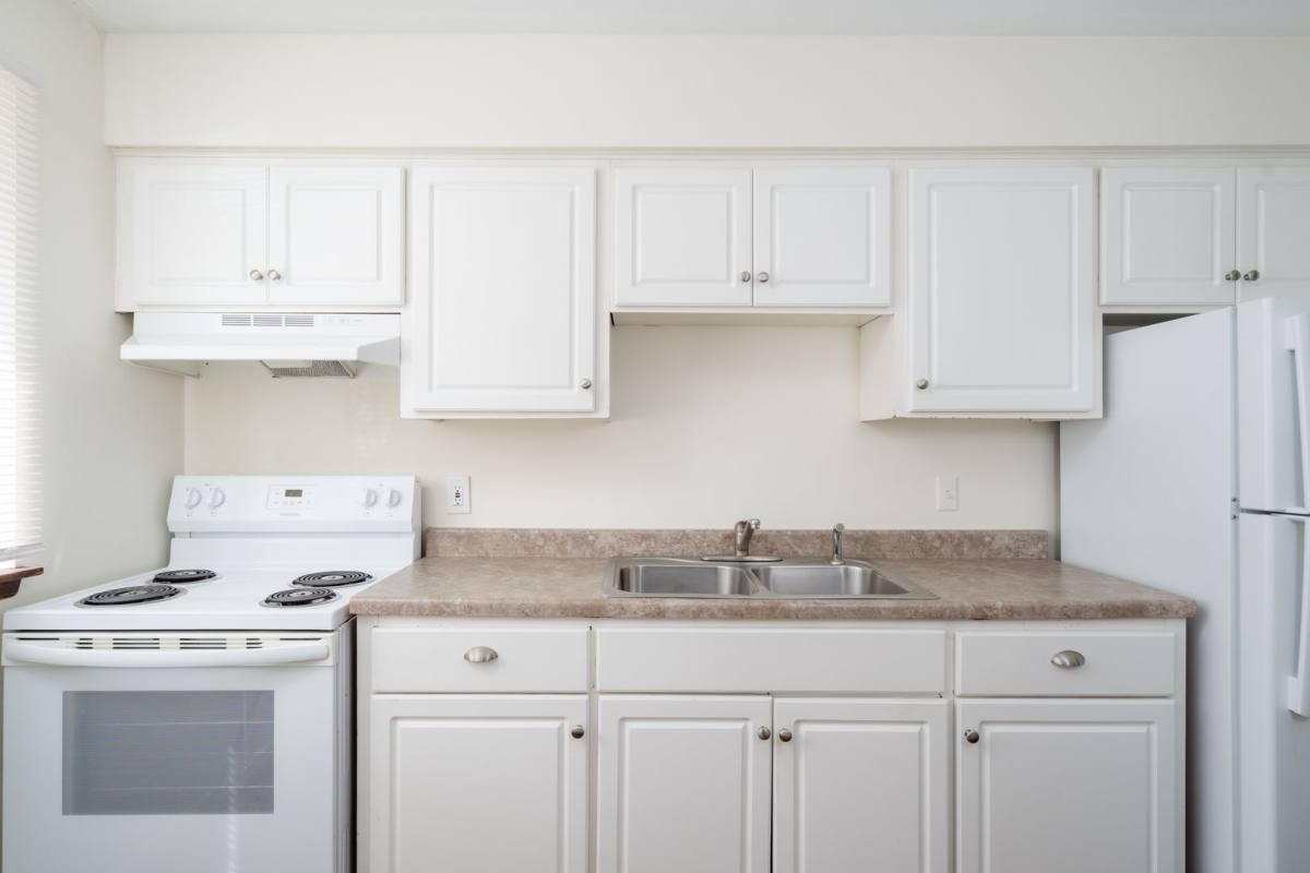 Apartment for rent at 2001 Bryant Ave S, Minneapolis, MN 55405