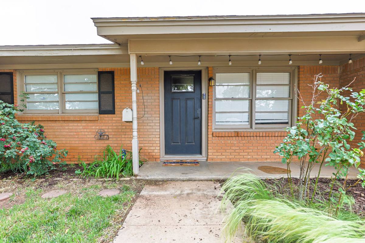 House for rent at 406 Bangor Ave, Lubbock, TX 79406