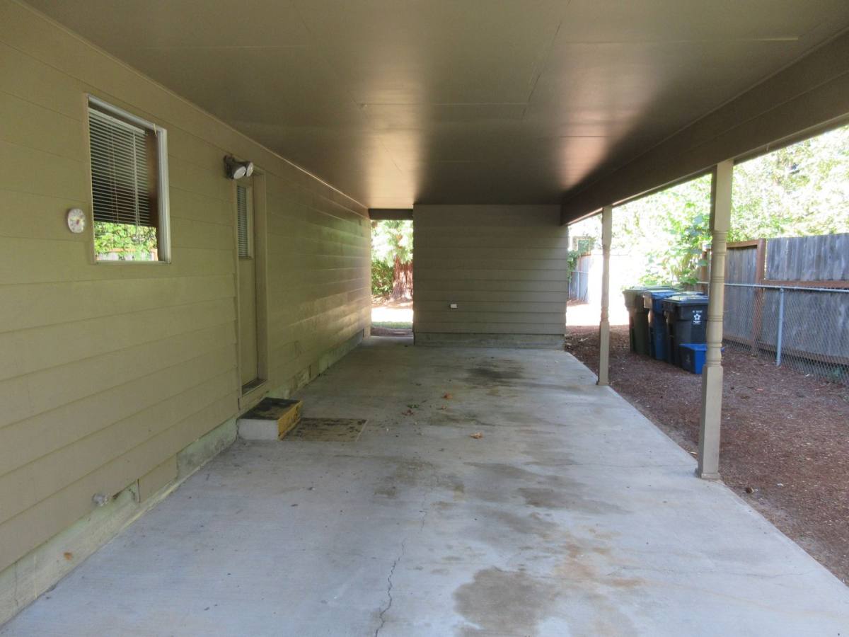 Apartment for rent at 2785 High St SE, Salem, OR 97302