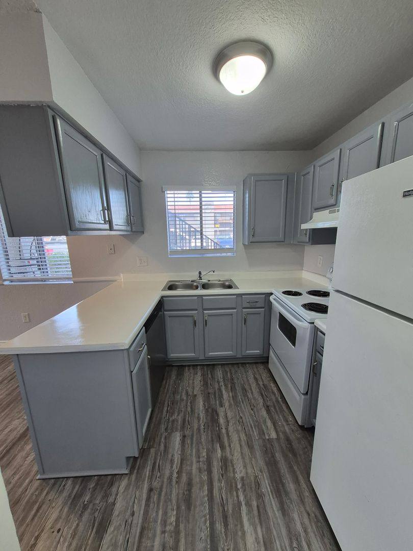 Apartment for rent at 3049 E Cicero St, Mesa, AZ 85213