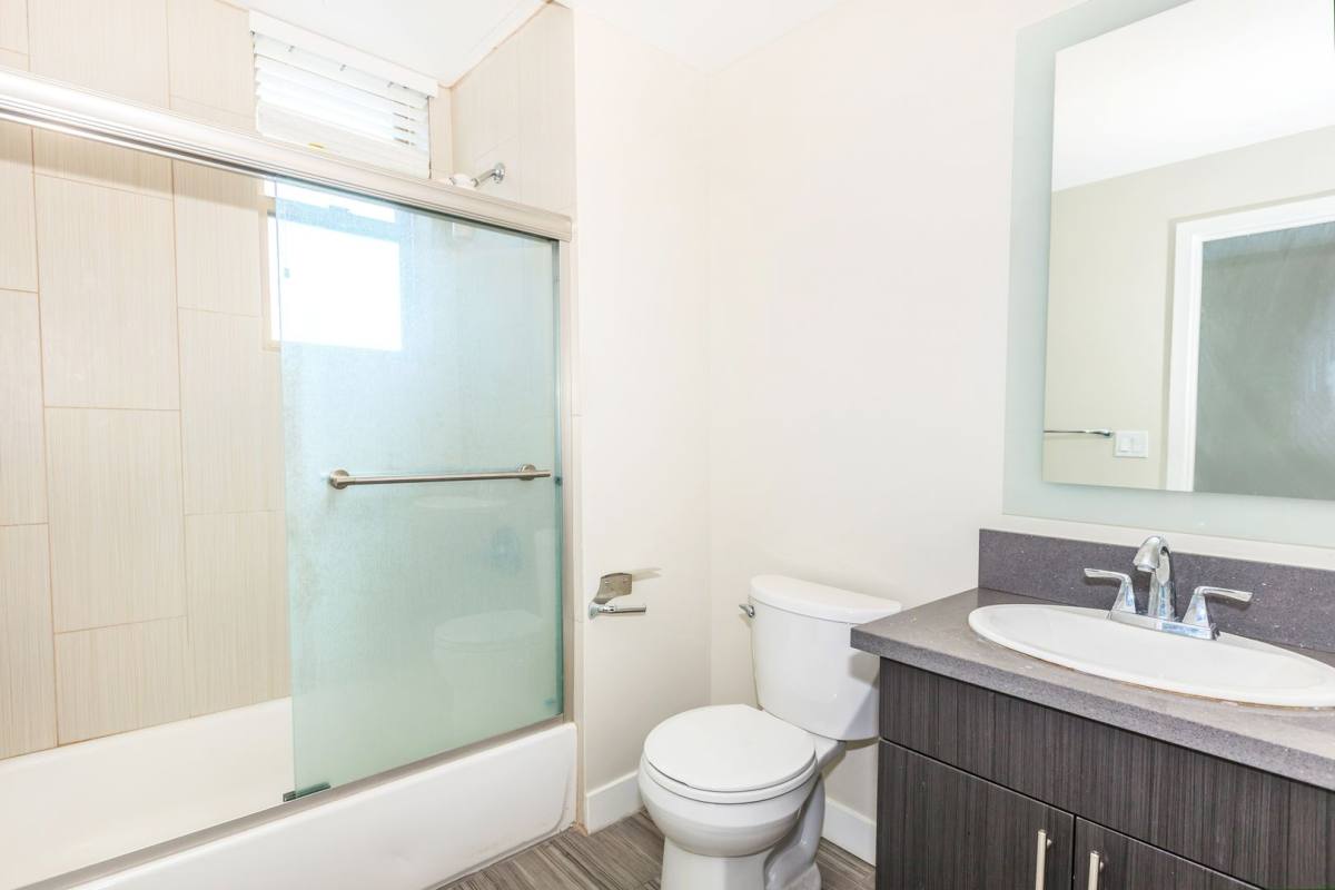 Apartment for rent at 11055 Cumpston St, North Hollywood, CA 91601