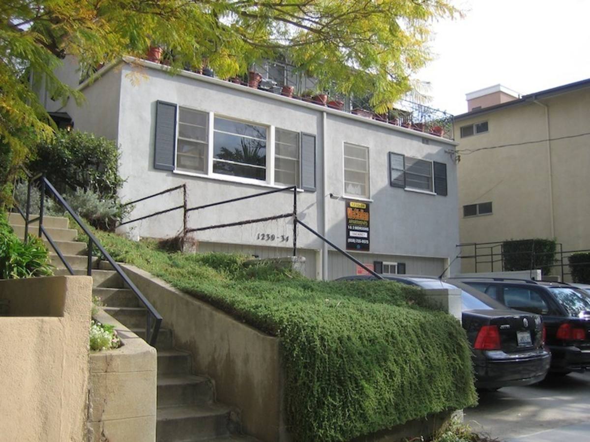 Apartment for rent at 1230-1234 McClellan Dr, Los Angeles, CA 90025