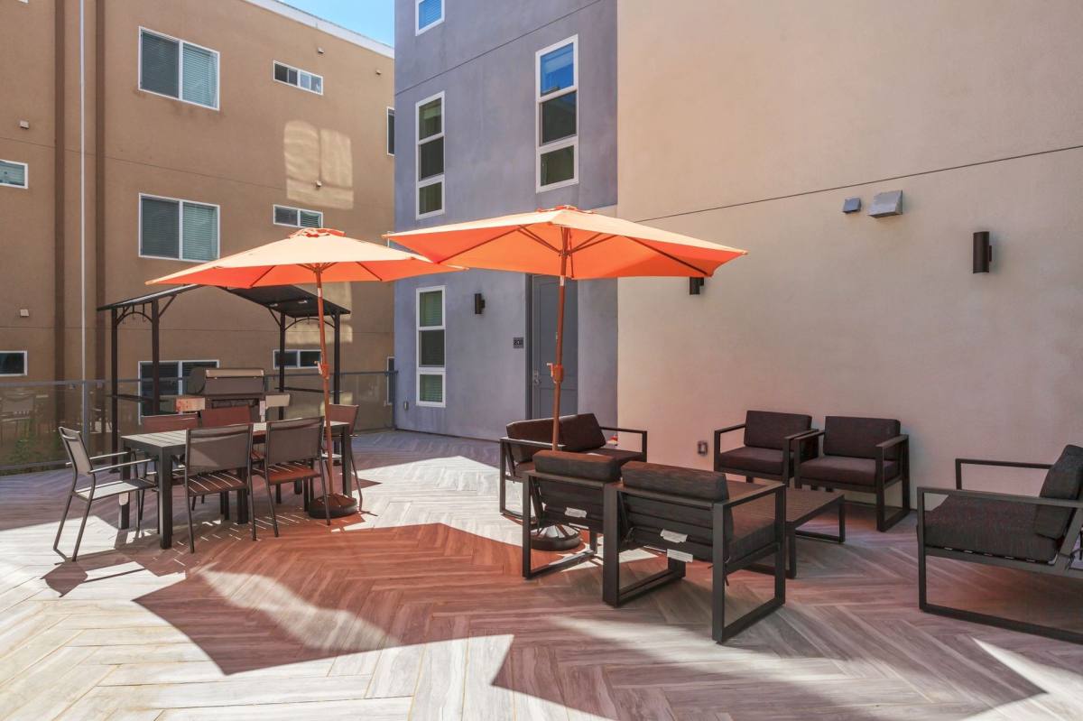Apartment for rent at 5514 Bonner Ave, North Hollywood, CA 91601