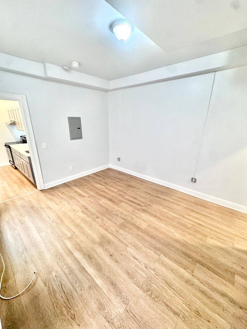 Apartment for rent at 827-829 W Linden St, Allentown, PA 18102