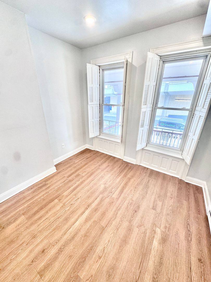 Apartment for rent at 827-829 W Linden St, Allentown, PA 18102