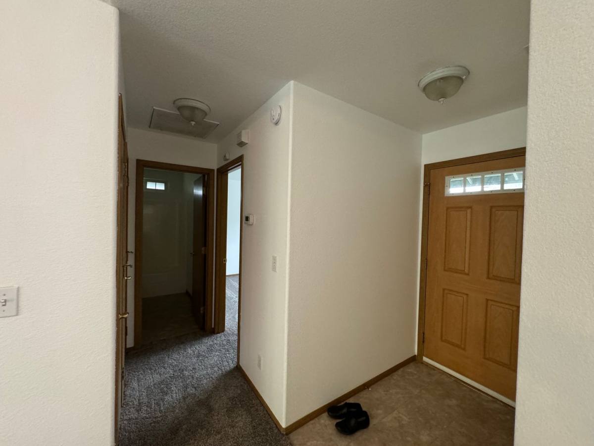 Townhouse for rent at 3265 NE Johnson St, Roseburg, OR 97470