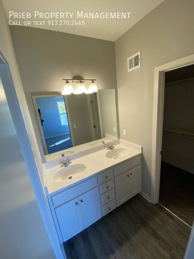 House for rent at 31437 W 171st St, Gardner, KS 66030
