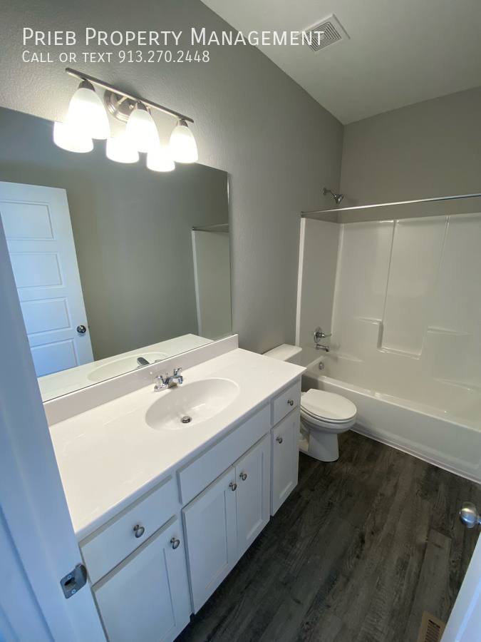 House for rent at 31437 W 171st St, Gardner, KS 66030