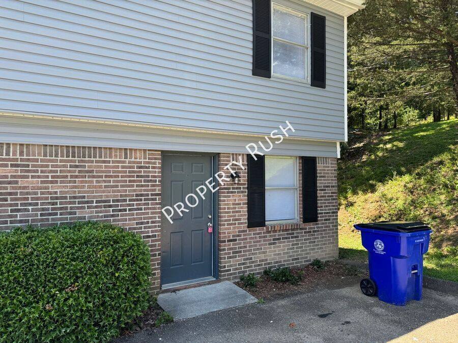 Apartment for rent at 1511 Rustic Dr NW, Cleveland, TN 37312